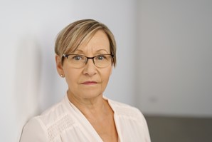 Research Partnership publishes new patient Living with Rheumatoid Arthritis- small resource image